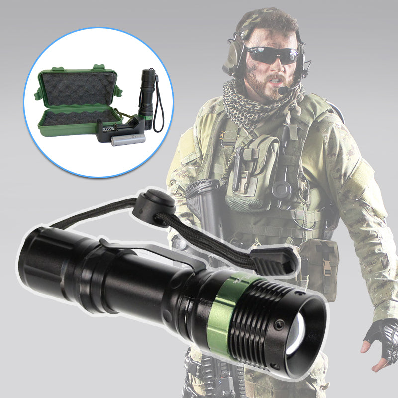 Linterna LED Táctica Militar 303